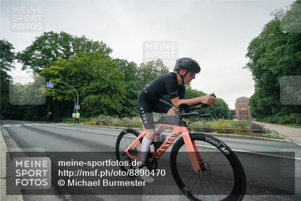 14.09.2025 - Stadtparktriathlon Michael Burmester http://msf.ph/oto/8890470 14.09.2025 09:45:42 Radfahren 453, 474, 493 meine-sportfotos.de