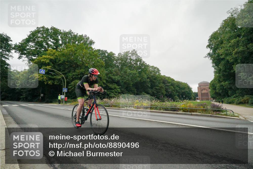 14.09.2025 - Stadtparktriathlon Michael Burmester http://msf.ph/oto/8890496 14.09.2025 09:47:48 Radfahren 483, 488, 503 meine-sportfotos.de