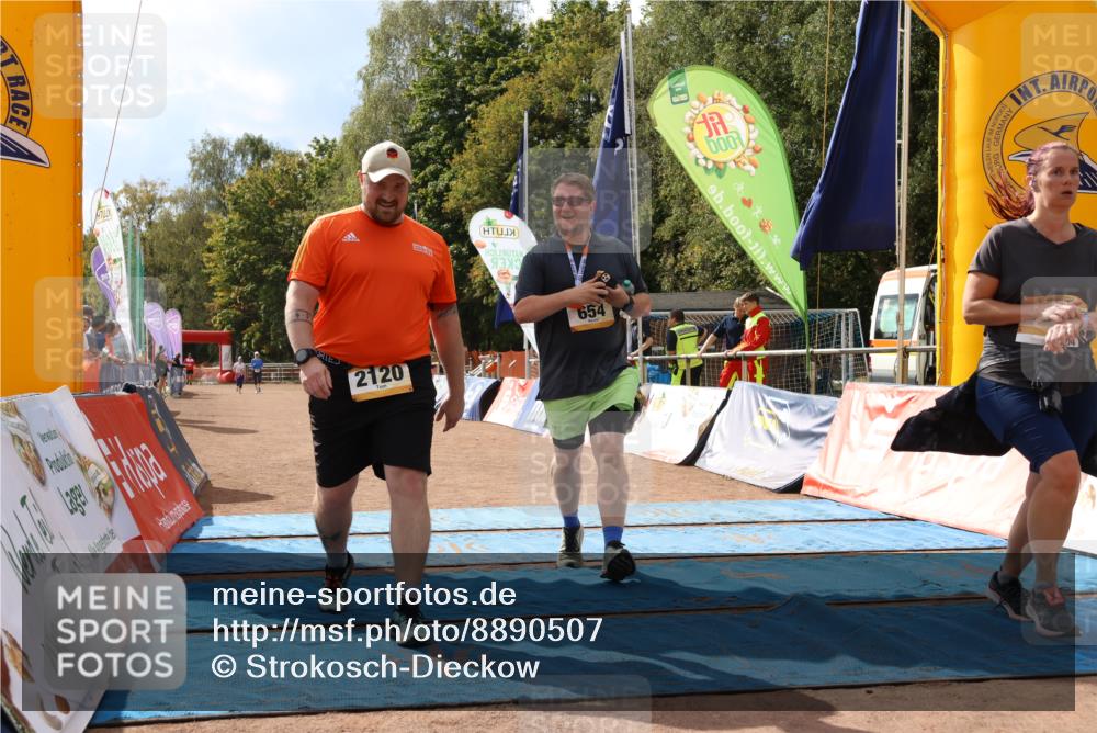 14.09.2025 - Airport Race Strokosch-Dieckow http://msf.ph/oto/8890507 14.09.2025 13:07:37 Ziel 1304, 2120 meine-sportfotos.de