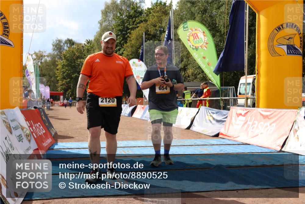 14.09.2025 - Airport Race Strokosch-Dieckow http://msf.ph/oto/8890525 14.09.2025 13:07:37 Ziel 1304, 2120 meine-sportfotos.de