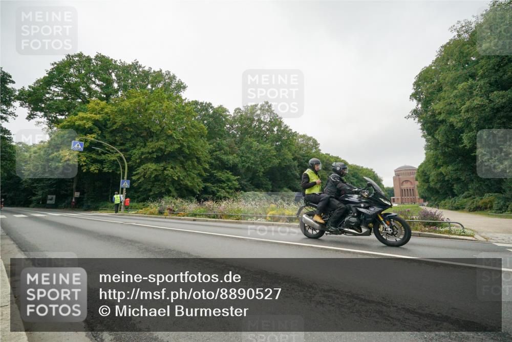 14.09.2025 - Stadtparktriathlon Michael Burmester http://msf.ph/oto/8890527 14.09.2025 09:50:43 Radfahren 498, 594 meine-sportfotos.de