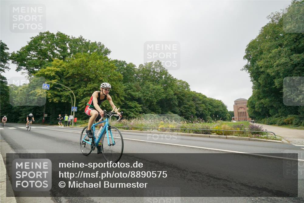 14.09.2025 - Stadtparktriathlon Michael Burmester http://msf.ph/oto/8890575 14.09.2025 09:53:41 Radfahren 500, 523, 524, 529, 585 meine-sportfotos.de