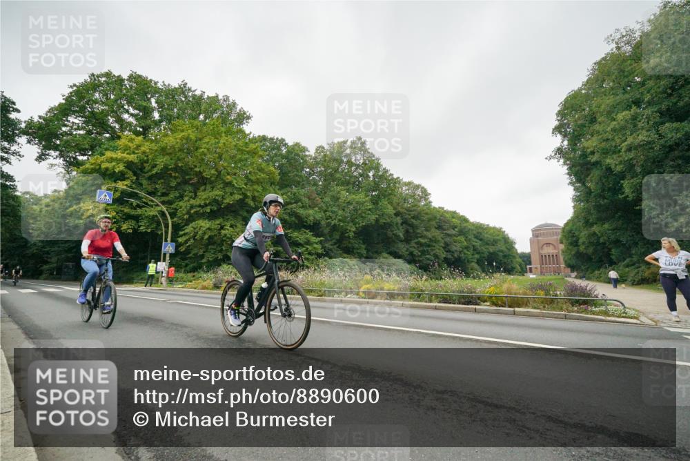 14.09.2025 - Stadtparktriathlon Michael Burmester http://msf.ph/oto/8890600 14.09.2025 09:55:11 Radfahren 509, 530, 532, 534, 554, 555, 571, 573, 578, 592, 602 meine-sportfotos.de