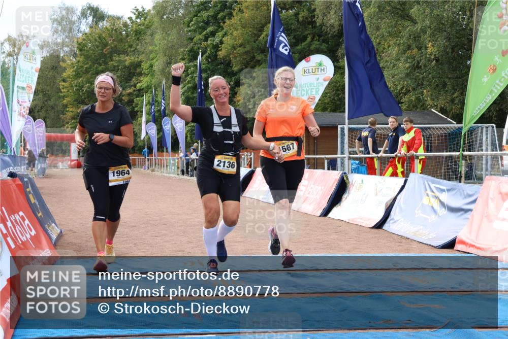 14.09.2025 - Airport Race Strokosch-Dieckow http://msf.ph/oto/8890778 14.09.2025 13:09:01 Ziel 1567, 2136 meine-sportfotos.de