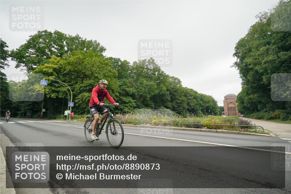 14.09.2025 - Stadtparktriathlon Michael Burmester http://msf.ph/oto/8890873 14.09.2025 10:10:47 Radfahren 514, 529, 564, 620 meine-sportfotos.de
