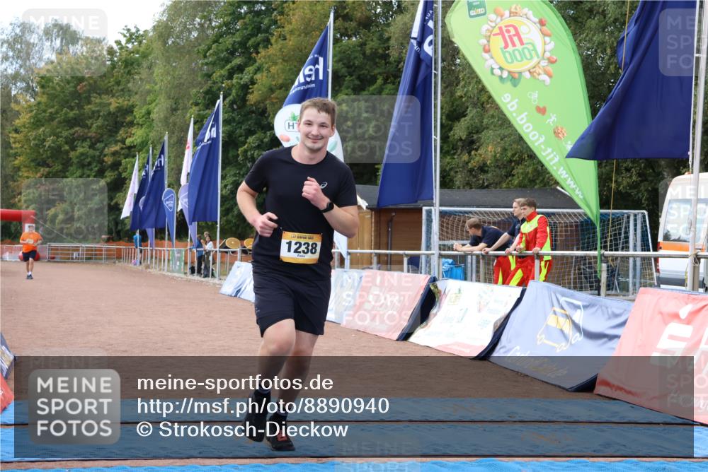14.09.2025 - Airport Race Strokosch-Dieckow http://msf.ph/oto/8890940 14.09.2025 13:10:35 Ziel 1160, 1238 meine-sportfotos.de