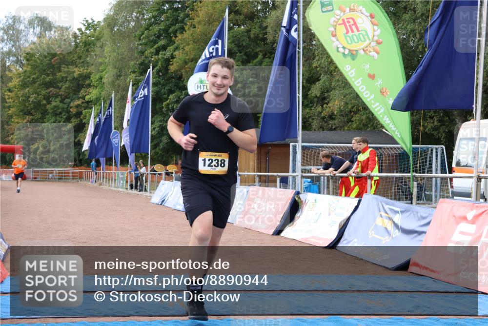 14.09.2025 - Airport Race Strokosch-Dieckow http://msf.ph/oto/8890944 14.09.2025 13:10:35 Ziel 1160, 1238 meine-sportfotos.de