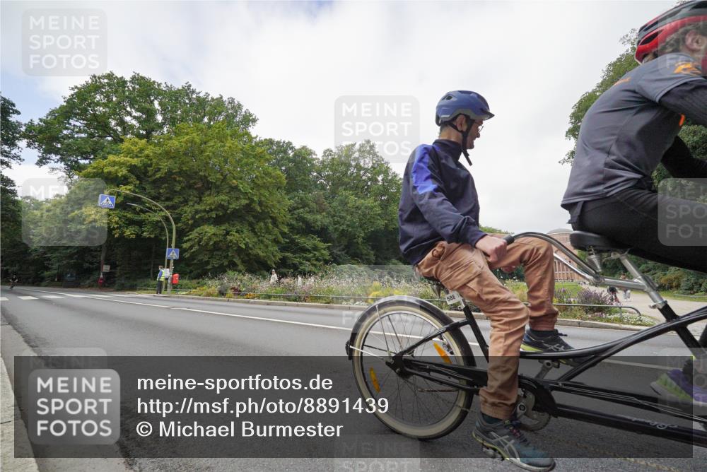 14.09.2025 - Stadtparktriathlon Michael Burmester http://msf.ph/oto/8891439 14.09.2025 10:37:03 Radfahren 518, 588, 622, 737, 752, 788 meine-sportfotos.de