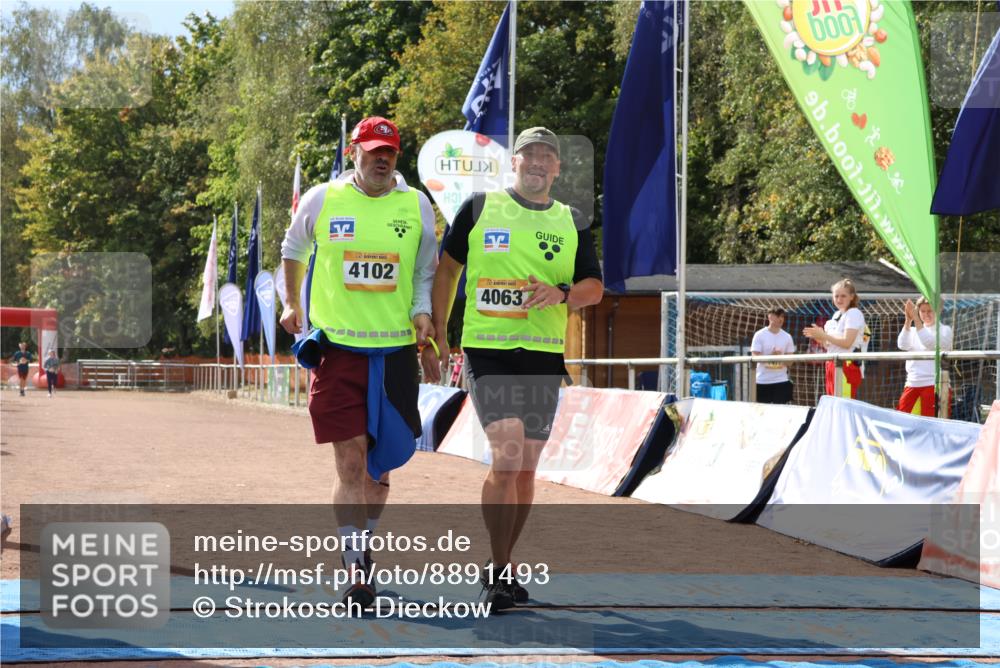 14.09.2025 - Airport Race Strokosch-Dieckow http://msf.ph/oto/8891493 14.09.2025 13:17:07 Ziel 483, 4063, 4102 meine-sportfotos.de