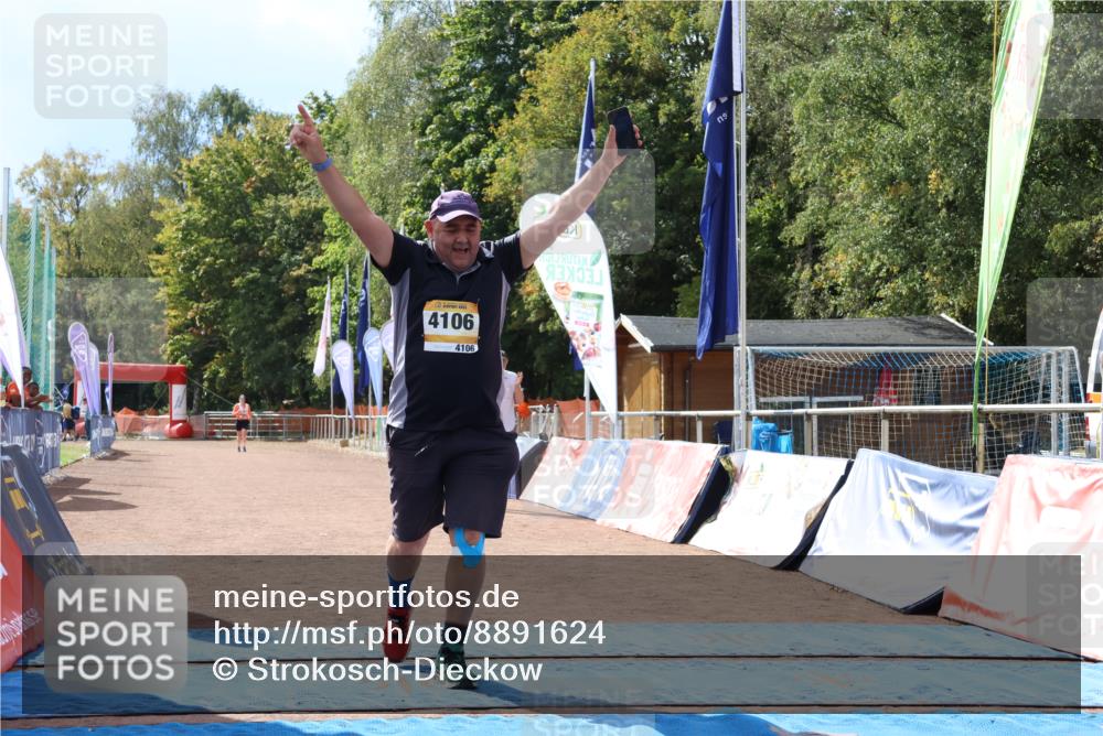 14.09.2025 - Airport Race Strokosch-Dieckow http://msf.ph/oto/8891624 14.09.2025 13:17:46 Ziel 4106 meine-sportfotos.de