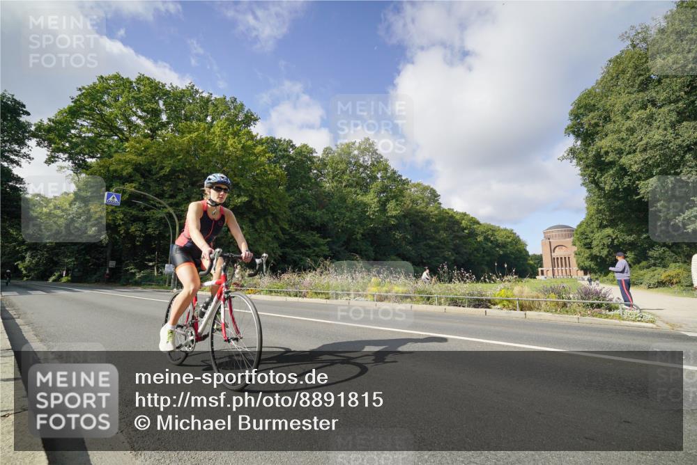 14.09.2025 - Stadtparktriathlon Michael Burmester http://msf.ph/oto/8891815 14.09.2025 10:46:45 Radfahren 624, 636, 687, 700, 704, 705, 706, 721, 779, 815 meine-sportfotos.de