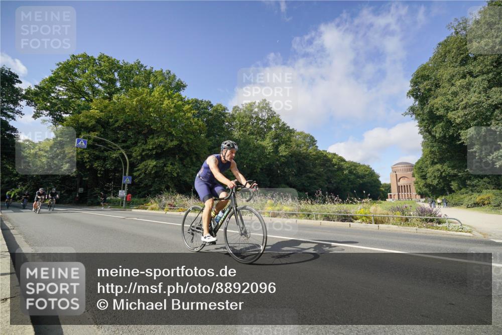14.09.2025 - Stadtparktriathlon Michael Burmester http://msf.ph/oto/8892096 14.09.2025 10:56:51 Radfahren 697, 746, 755, 764, 767, 771, 783, 796, 798, 807, 811, 817, 914 meine-sportfotos.de