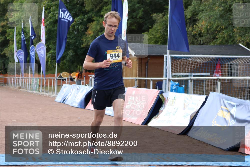 14.09.2025 - Airport Race Strokosch-Dieckow http://msf.ph/oto/8892200 14.09.2025 13:29:55 Ziel 944 meine-sportfotos.de