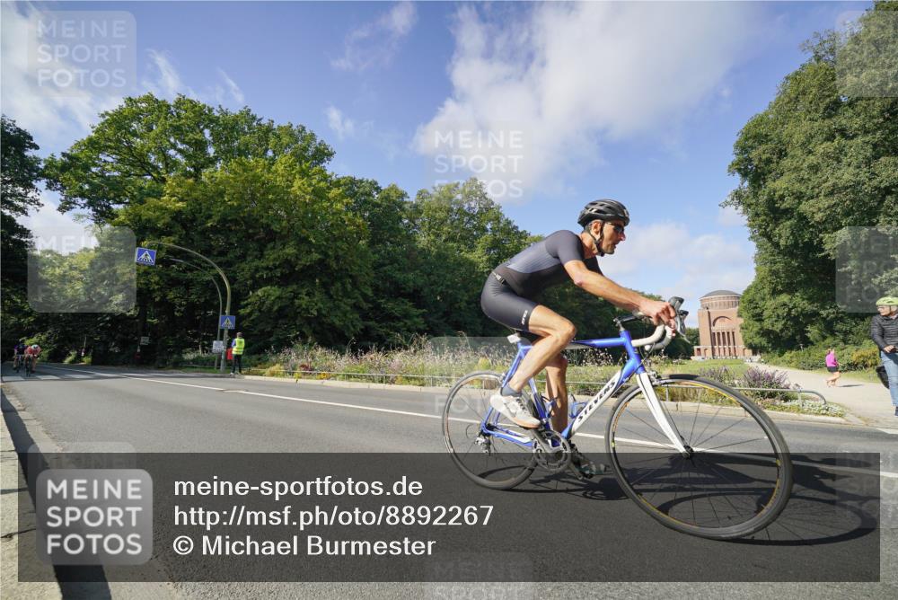 14.09.2025 - Stadtparktriathlon Michael Burmester http://msf.ph/oto/8892267 14.09.2025 11:02:08 Radfahren 729, 779, 780, 790, 822, 868, 875, 900 meine-sportfotos.de