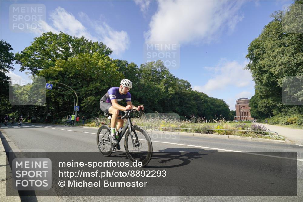 14.09.2025 - Stadtparktriathlon Michael Burmester http://msf.ph/oto/8892293 14.09.2025 11:03:23 Radfahren 657, 764, 782, 783, 788, 811, 849, 888 meine-sportfotos.de
