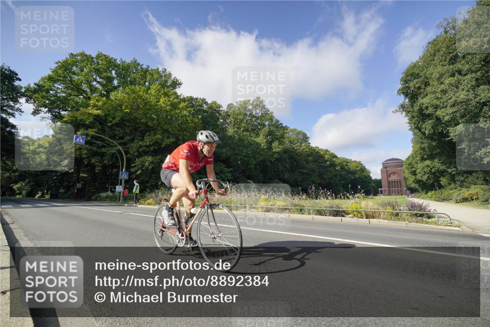 14.09.2025 - Stadtparktriathlon Michael Burmester http://msf.ph/oto/8892384 14.09.2025 11:06:27 Radfahren 777, 791, 800, 873, 889, 917 meine-sportfotos.de
