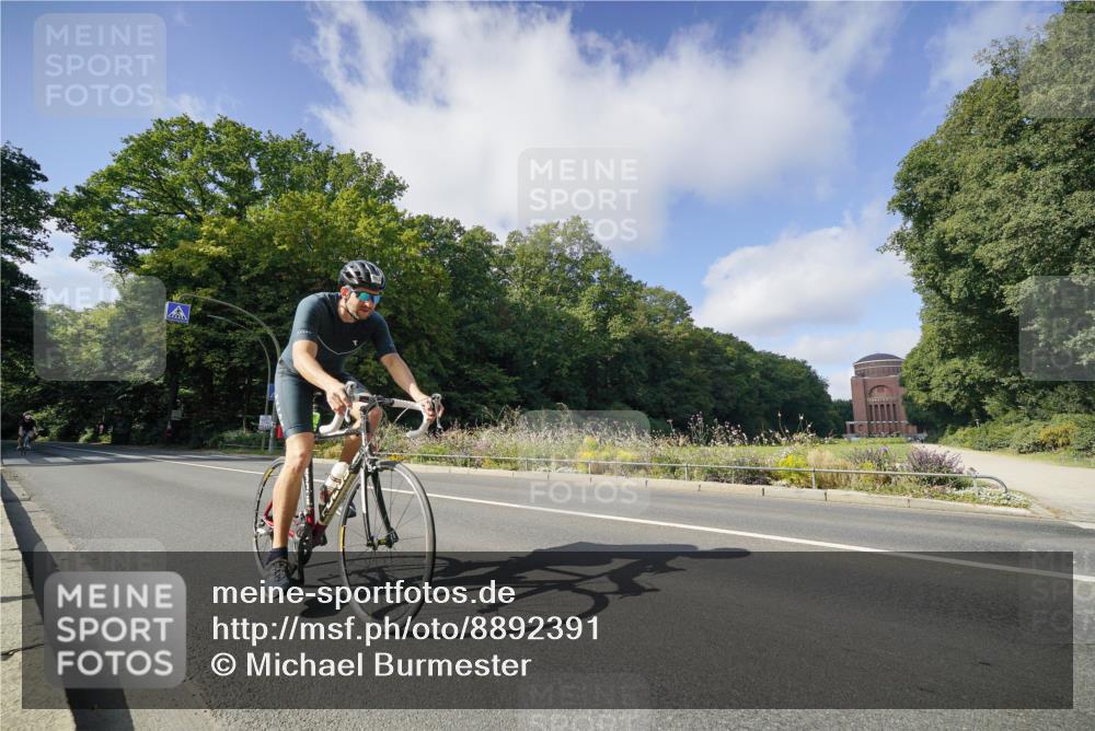14.09.2025 - Stadtparktriathlon Michael Burmester http://msf.ph/oto/8892391 14.09.2025 11:06:44 Radfahren 775, 816, 820, 862 meine-sportfotos.de