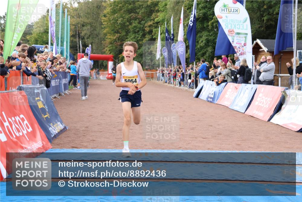 14.09.2025 - Airport Race Strokosch-Dieckow http://msf.ph/oto/8892436 14.09.2025 11:59:53 Ziel 5054 meine-sportfotos.de