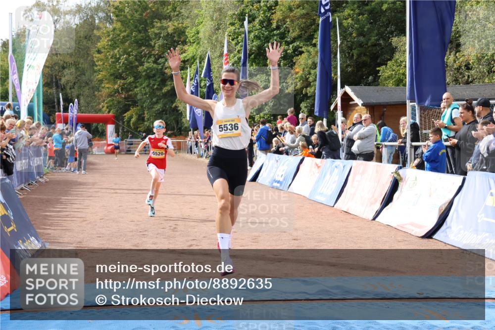 14.09.2025 - Airport Race Strokosch-Dieckow http://msf.ph/oto/8892635 14.09.2025 12:01:11 Ziel 5520, 5536 meine-sportfotos.de