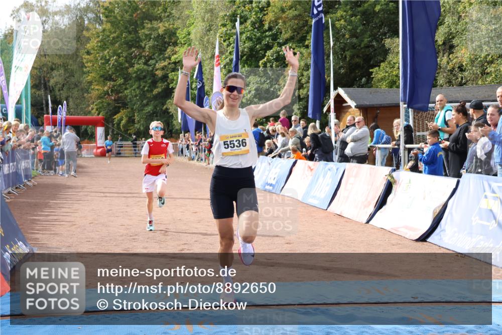 14.09.2025 - Airport Race Strokosch-Dieckow http://msf.ph/oto/8892650 14.09.2025 12:01:11 Ziel 5520, 5536 meine-sportfotos.de