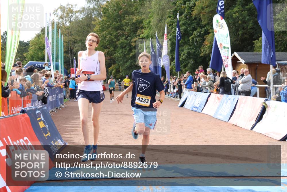 14.09.2025 - Airport Race Strokosch-Dieckow http://msf.ph/oto/8892679 14.09.2025 12:01:28 Ziel 725, 2079, 4037, 4233 meine-sportfotos.de