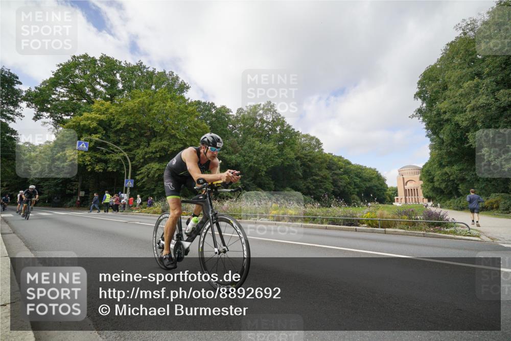 14.09.2025 - Stadtparktriathlon Michael Burmester http://msf.ph/oto/8892692 14.09.2025 11:20:22 Radfahren 772, 853, 859, 865, 872 meine-sportfotos.de