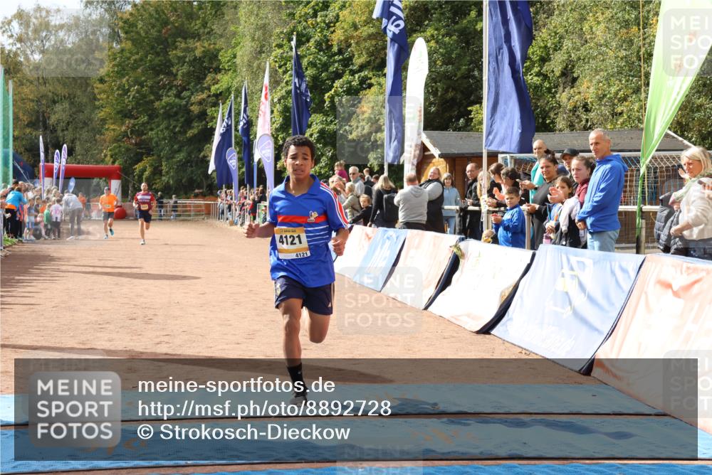 14.09.2025 - Airport Race Strokosch-Dieckow http://msf.ph/oto/8892728 14.09.2025 12:01:55 Ziel 4121, 5044, 5243 meine-sportfotos.de