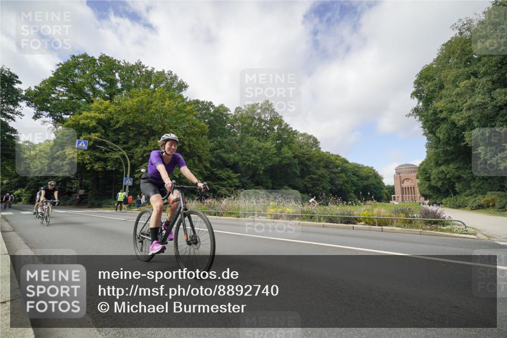 14.09.2025 - Stadtparktriathlon Michael Burmester http://msf.ph/oto/8892740 14.09.2025 11:22:12 Radfahren 842, 855, 929, 939, 952, 964, 972, 1007, 1014, 1017 meine-sportfotos.de