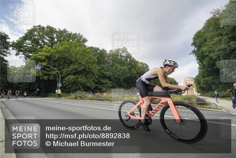 14.09.2025 - Stadtparktriathlon Michael Burmester http://msf.ph/oto/8892838 14.09.2025 11:26:25 Radfahren 846, 902, 926, 934, 935, 993, 1015 meine-sportfotos.de