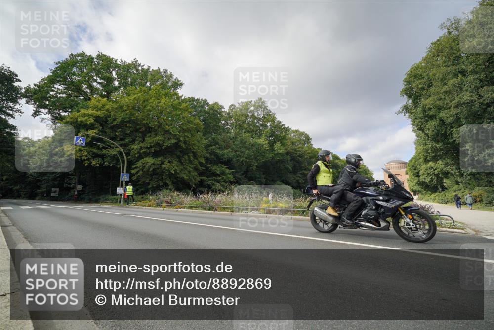 14.09.2025 - Stadtparktriathlon Michael Burmester http://msf.ph/oto/8892869 14.09.2025 11:27:29 Radfahren 838, 859, 867, 874, 996 meine-sportfotos.de
