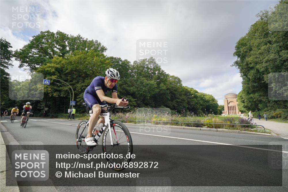 14.09.2025 - Stadtparktriathlon Michael Burmester http://msf.ph/oto/8892872 14.09.2025 11:27:40 Radfahren 841, 859, 889, 917, 944, 990, 1016, 1020 meine-sportfotos.de