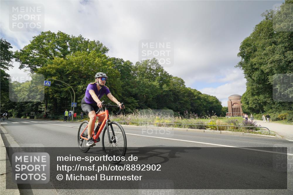 14.09.2025 - Stadtparktriathlon Michael Burmester http://msf.ph/oto/8892902 14.09.2025 11:28:48 Radfahren 871, 938, 973, 982, 984, 989, 1018, 1019 meine-sportfotos.de