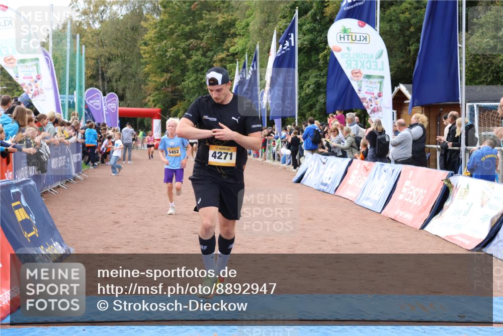 14.09.2025 - Airport Race Strokosch-Dieckow http://msf.ph/oto/8892947 14.09.2025 12:03:14 Ziel 793, 4006, 4271, 5307, 5452 meine-sportfotos.de