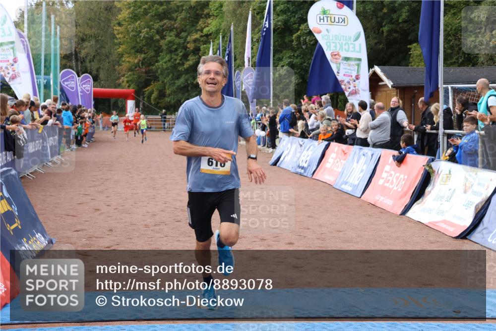 14.09.2025 - Airport Race Strokosch-Dieckow http://msf.ph/oto/8893078 14.09.2025 12:03:56 Ziel 616, 5023, 5067 meine-sportfotos.de