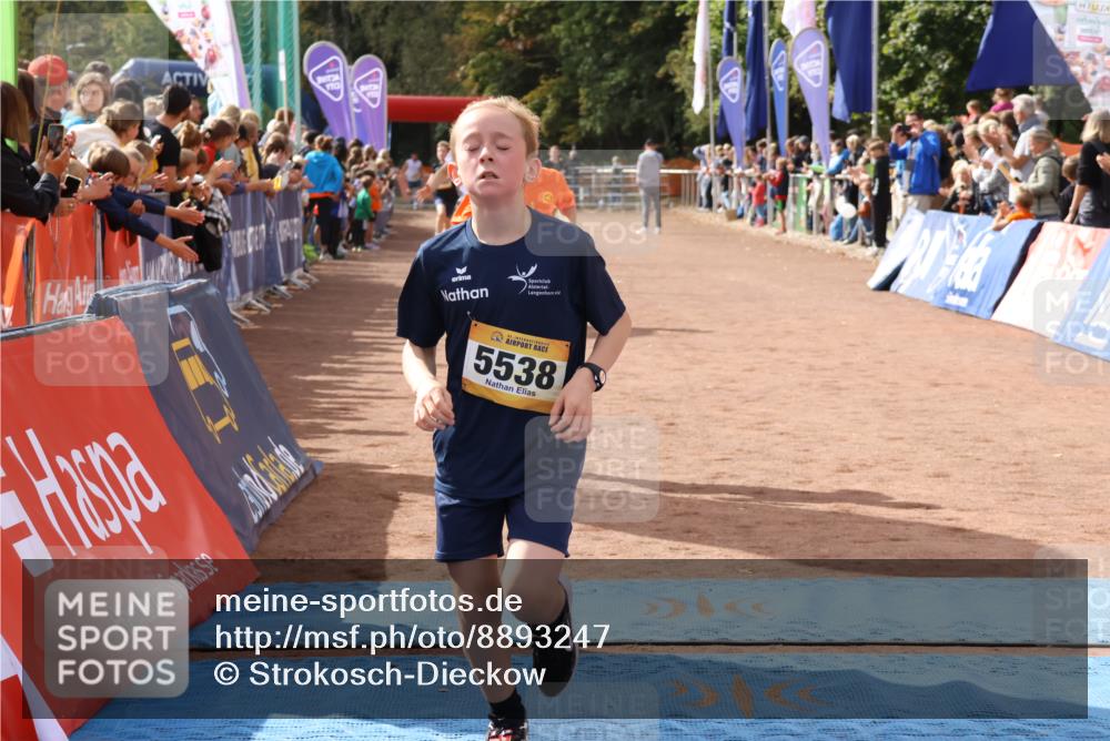 14.09.2025 - Airport Race Strokosch-Dieckow http://msf.ph/oto/8893247 14.09.2025 12:04:42 Ziel 2175, 5045, 5264, 5480, 5538 meine-sportfotos.de