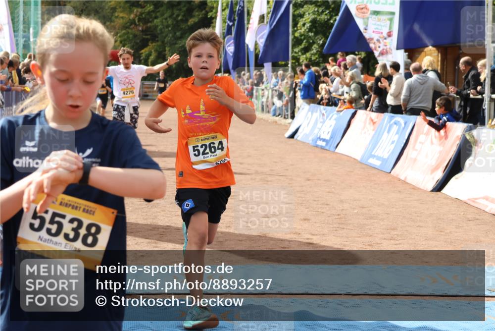 14.09.2025 - Airport Race Strokosch-Dieckow http://msf.ph/oto/8893257 14.09.2025 12:04:43 Ziel 5045, 5140, 5264, 5480, 5521, 5538 meine-sportfotos.de