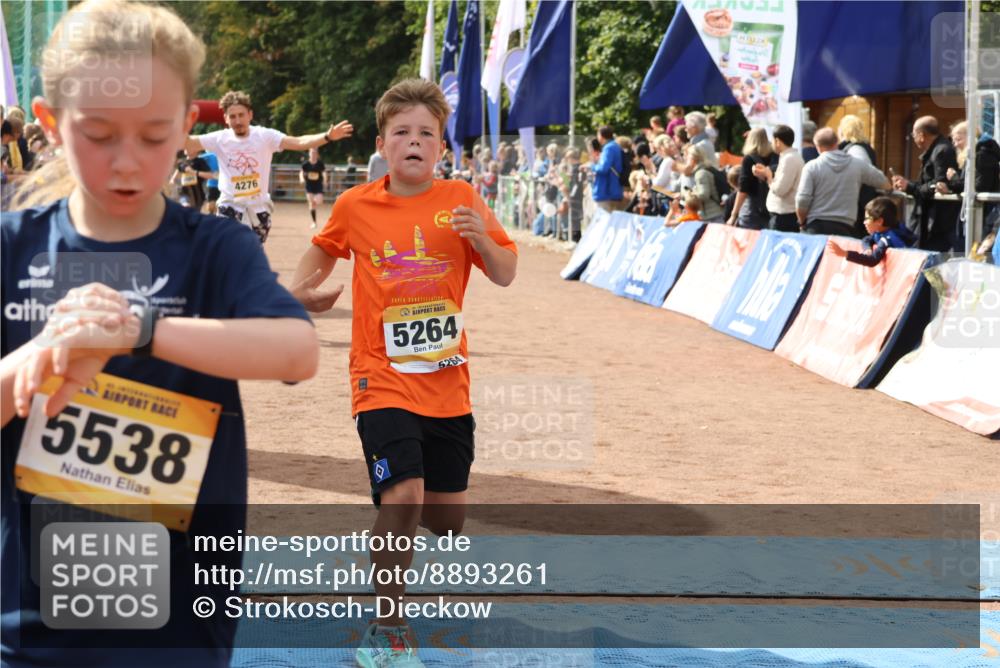 14.09.2025 - Airport Race Strokosch-Dieckow http://msf.ph/oto/8893261 14.09.2025 12:04:43 Ziel 5045, 5140, 5264, 5480, 5521, 5538 meine-sportfotos.de