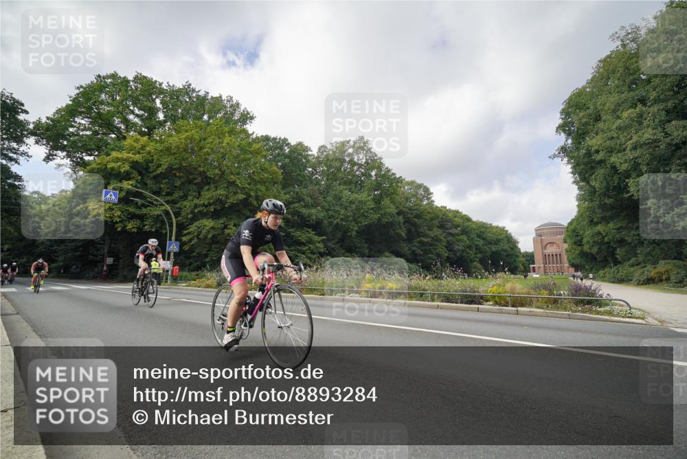 14.09.2025 - Stadtparktriathlon Michael Burmester http://msf.ph/oto/8893284 14.09.2025 11:44:31 Radfahren 931, 938, 944, 973, 982, 989, 1009, 1040, 1051, 1085 meine-sportfotos.de