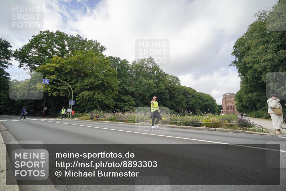 14.09.2025 - Stadtparktriathlon Michael Burmester http://msf.ph/oto/8893303 14.09.2025 11:45:03 Radfahren 1048, 1107 meine-sportfotos.de