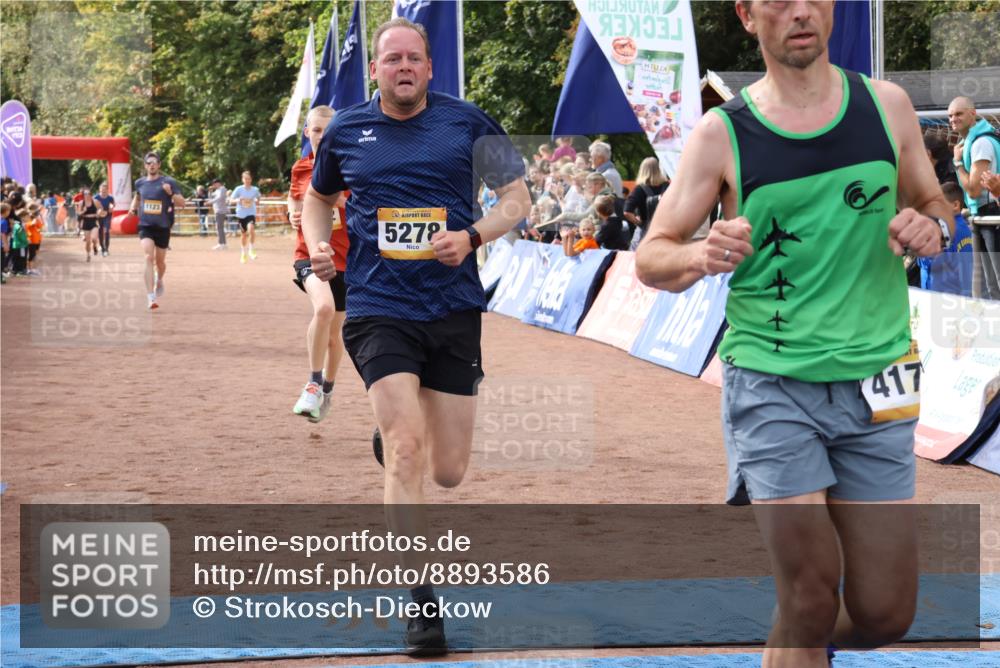 14.09.2025 - Airport Race Strokosch-Dieckow http://msf.ph/oto/8893586 14.09.2025 12:06:32 Ziel 1123, 4171, 4273, 5092, 5278 meine-sportfotos.de