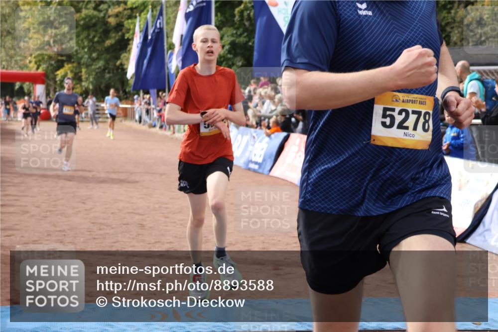 14.09.2025 - Airport Race Strokosch-Dieckow http://msf.ph/oto/8893588 14.09.2025 12:06:33 Ziel 1123, 1940, 4171, 4273, 5092, 5278 meine-sportfotos.de