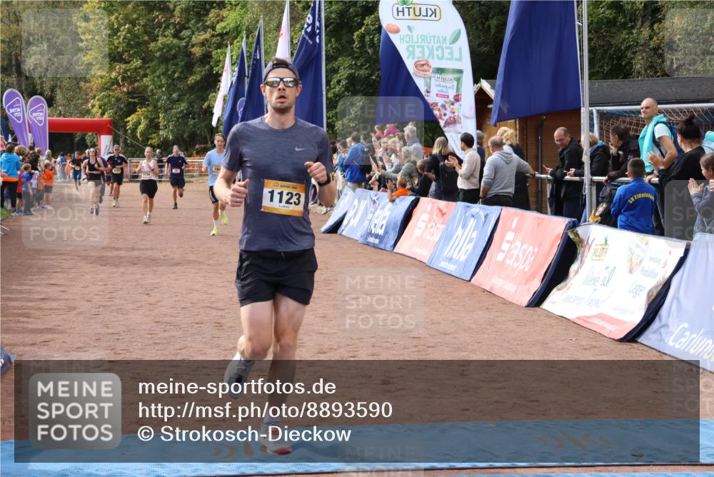 14.09.2025 - Airport Race Strokosch-Dieckow http://msf.ph/oto/8893590 14.09.2025 12:06:37 Ziel 32, 1123, 1940, 5092, 5150, 5278 meine-sportfotos.de