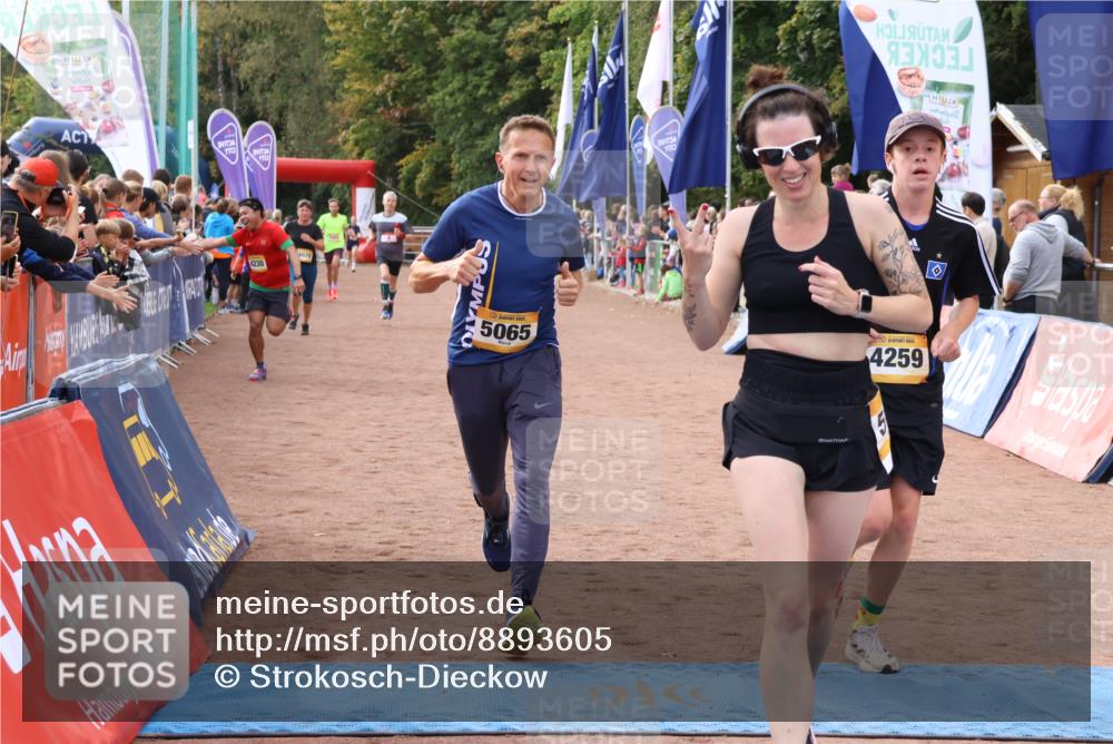 14.09.2025 - Airport Race Strokosch-Dieckow http://msf.ph/oto/8893605 14.09.2025 12:06:47 Ziel 4, 32, 1265, 4070, 4230, 4259, 5065, 5150, 5161, 5179 meine-sportfotos.de
