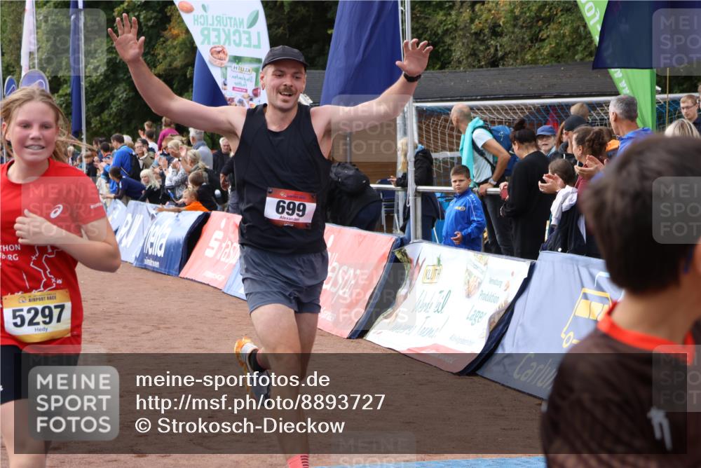 14.09.2025 - Airport Race Strokosch-Dieckow http://msf.ph/oto/8893727 14.09.2025 12:08:25 Ziel 30, 136, 657, 699, 873, 2078, 4109, 5156, 5251, 5269, 5297, 5472, 5504 meine-sportfotos.de