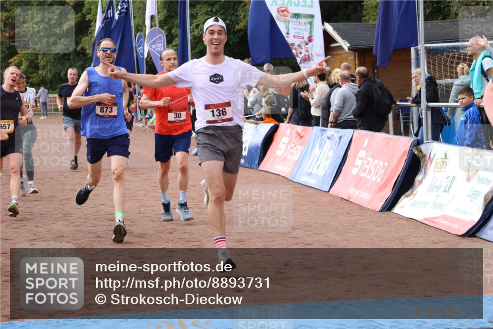 14.09.2025 - Airport Race Strokosch-Dieckow http://msf.ph/oto/8893731 14.09.2025 12:08:28 Ziel 30, 136, 657, 699, 873, 2078, 4109, 5156, 5297, 5437, 5472, 5504 meine-sportfotos.de