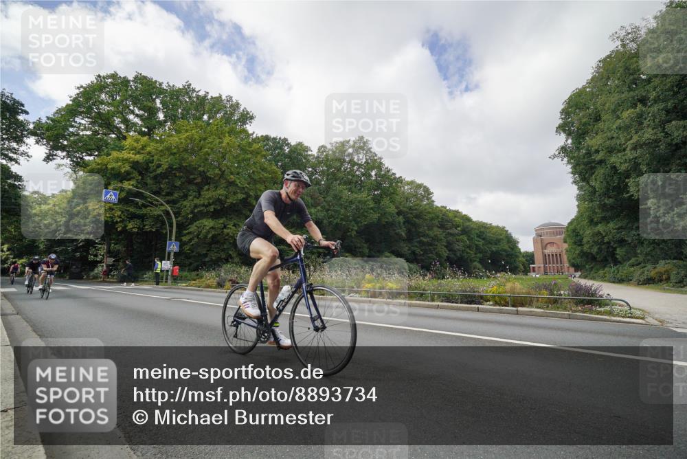 14.09.2025 - Stadtparktriathlon Michael Burmester http://msf.ph/oto/8893734 14.09.2025 11:53:50 Radfahren 995, 1031, 1046, 1062, 1069, 1086, 1099 meine-sportfotos.de