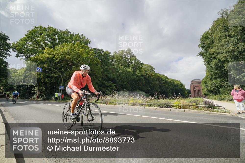 14.09.2025 - Stadtparktriathlon Michael Burmester http://msf.ph/oto/8893773 14.09.2025 11:55:40 Radfahren 955, 1049, 1056, 1072, 1091, 1092, 1164, 1168, 1173, 1174, 1186, 1194 meine-sportfotos.de