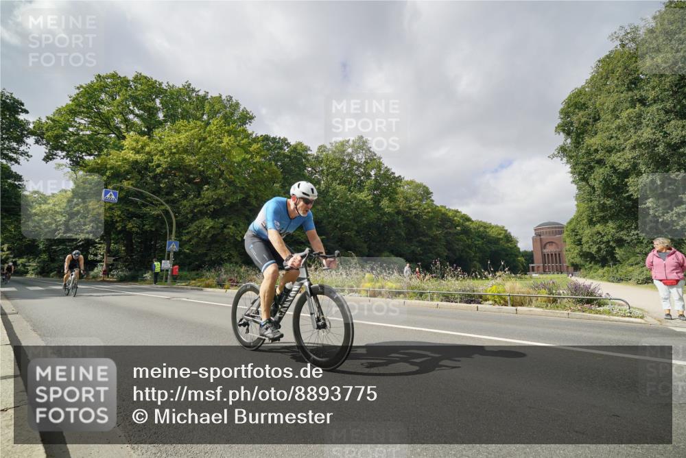 14.09.2025 - Stadtparktriathlon Michael Burmester http://msf.ph/oto/8893775 14.09.2025 11:55:42 Radfahren 955, 1049, 1056, 1091, 1092, 1164, 1168, 1173, 1174, 1186, 1194 meine-sportfotos.de