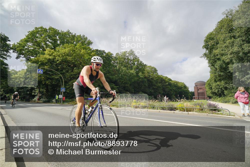 14.09.2025 - Stadtparktriathlon Michael Burmester http://msf.ph/oto/8893778 14.09.2025 11:55:45 Radfahren 955, 1049, 1056, 1092, 1164, 1173, 1174, 1186, 1194 meine-sportfotos.de
