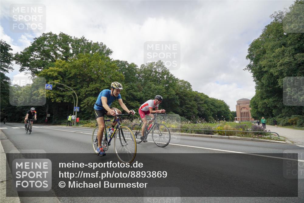 14.09.2025 - Stadtparktriathlon Michael Burmester http://msf.ph/oto/8893869 14.09.2025 11:58:44 Radfahren 972, 1029, 1051, 1059, 1066, 1102, 1128, 1156, 1171 meine-sportfotos.de